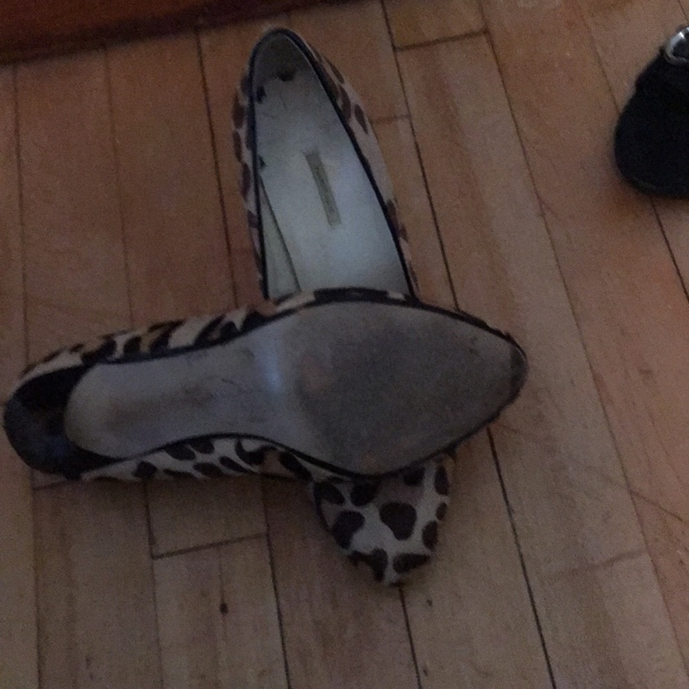 Pumps - Picture 4 of 4